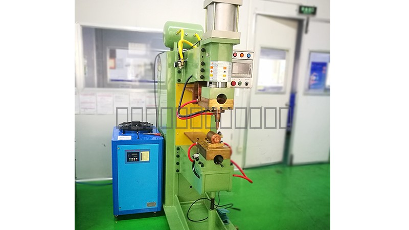 焊本點焊機配冷水機