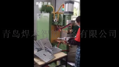 青島某客戶安裝使用焊本中頻點(diǎn)焊機(jī)