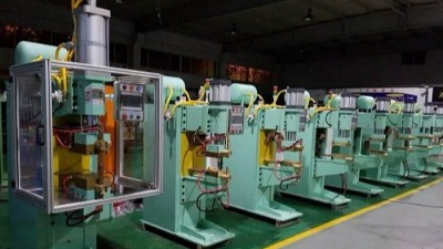 中頻點(diǎn)焊機(jī)與工頻交流點(diǎn)焊機(jī)相比有哪些優(yōu)勢