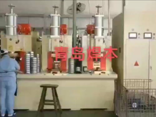 青島焊本水泵葉輪殼凸點(diǎn)焊機(jī)，一次完成40個(gè)凸點(diǎn)焊接！